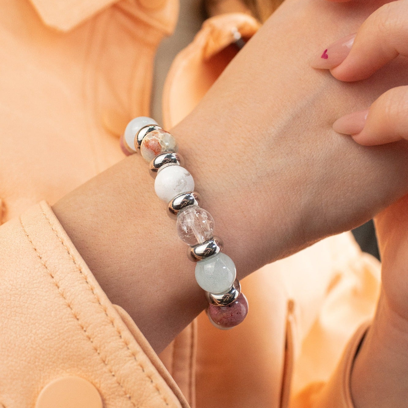 Elegant gemstone bracelet for women promoting emotional balance and self-awareness. Elegant gemstone bracelet for women promoting emotional balance and self-awareness.