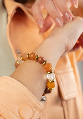 Women's Creative Energy Bracelet with Agate Matte, Aventurine Sandstone Gold, Aventurine Red, Quartz Clear Matte and Golden Steel